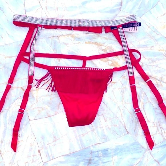 Victoria Secret Matching Two piece Set Garter XS/S and Thong V-String Medium Red - Picture 1 of 9